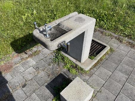 公園の水飲み場 水飲み場,水道,飲料水の写真素材