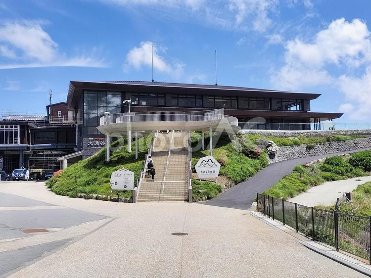 箱根ロープウェイ大涌谷駅の駅舎 箱根ロープウェイ,大涌谷駅,駅舎の写真素材