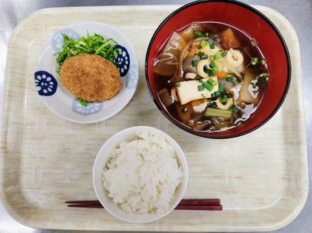 けんちん汁（定食） けんちん汁,スープ,野菜の写真素材