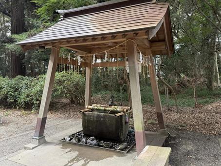 息栖神社　手水舎の写真