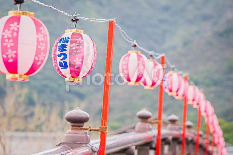 伊勢のおかげ横丁の風景 風鈴,風物詩,風情の写真素材