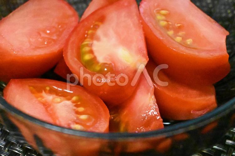 カットトマト トマト,赤い,食べるの写真素材