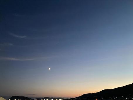夕闇 夕闇 夕闇,夜,快晴の写真素材