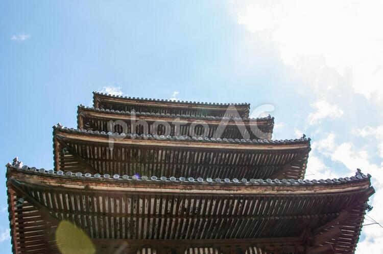 空と五重塔 風景,景観,空の写真素材