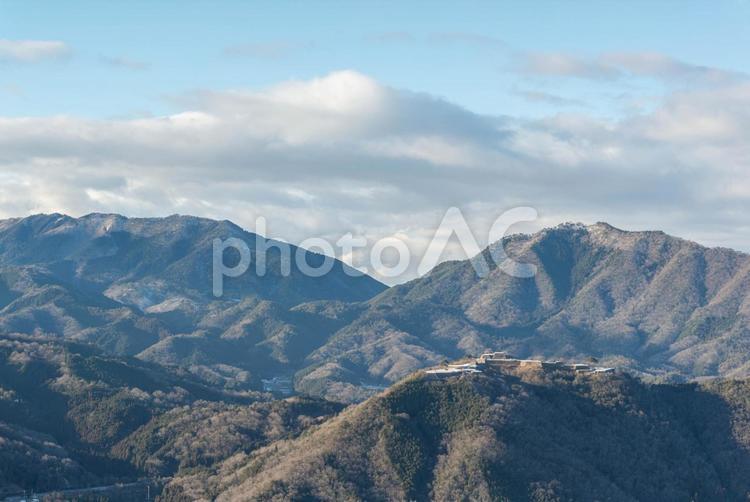 冬の夕暮れに照らされる竹田城跡 日本,美しい,風景の写真素材
