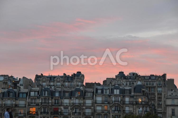 パリの町並み夕暮れ パリ,ヨーロッパ,フランスの写真素材