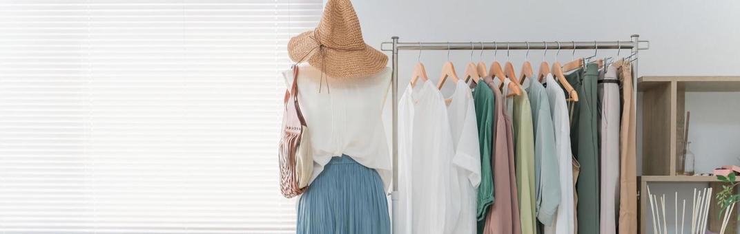 アパレル・服屋・セール・バーゲンイメージ アパレル・服屋・セール・バーゲンイメージ ショップ,服屋,アパレルの写真素材