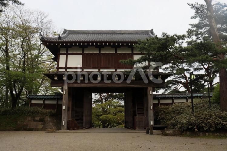 久保田城・表門を内側から。秋田県。 久保田城,表門,秋田県の写真素材