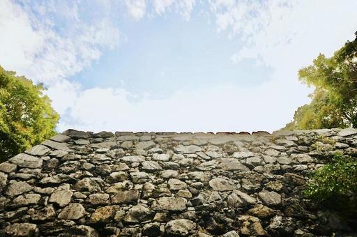 復元された岩国城旧天守台 岩国城旧天守台,城山山頂,岩国城の写真素材
