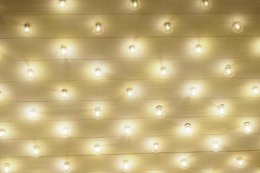 電球のインスタレーション 電球のインスタレーションの写真
