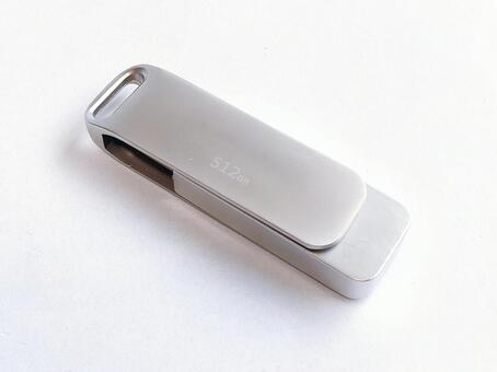 金属製USBメモリ512GB　3 usbメモリ,512gb,高速の写真素材