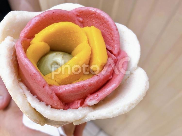 バラのアイス ジェラート,バラ,アイスクリームの写真素材