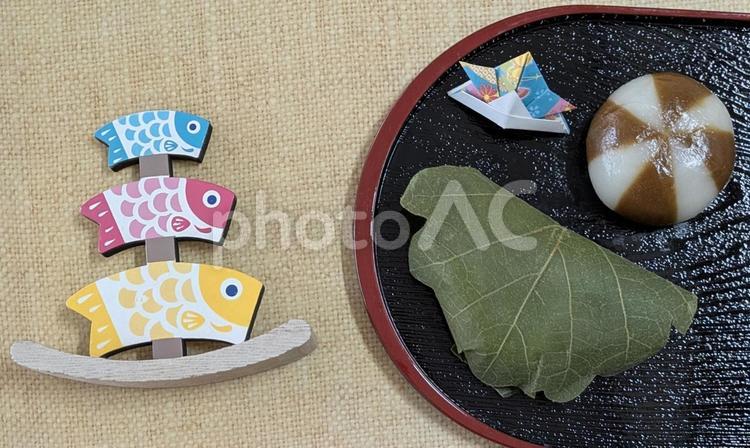 かしわ餅とべっこう餅の生和菓子 お餅,かしわ餅,べっこう餅の写真素材