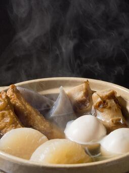 あたたかいおでん おでん,煮込み料理,関東煮の写真素材