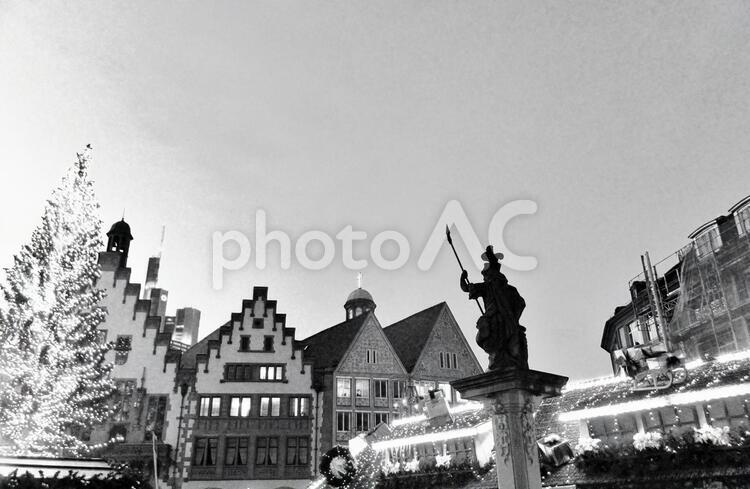 フランクフルトの風景　クリスマス レーマー広場,クリスマスツリー,フランクフルトの写真素材