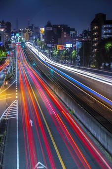 大阪都市夜景　新御堂筋　光の軌跡 新御堂筋,夜景,光跡の写真素材