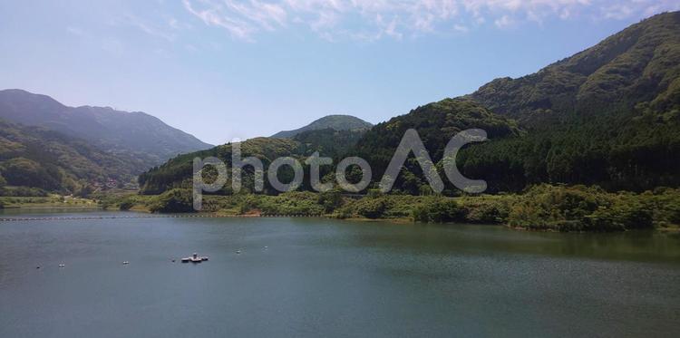 井手口川ダム 風景,山,ダム湖の写真素材