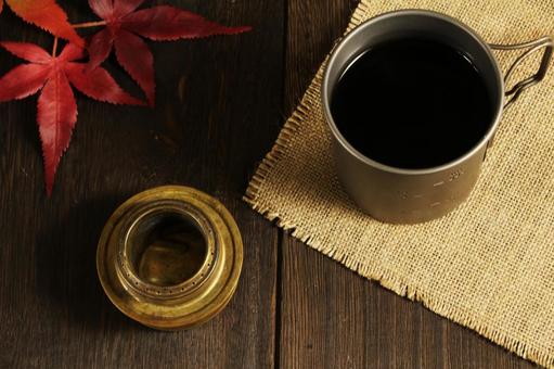 秋の山紅葉とコーヒー 秋の山紅葉とコーヒー 秋,紅葉,山紅葉の写真素材