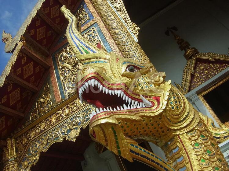 チェンマイ（タイ北部の観光地）市内の寺院（ワット・プラシン） タイ,チェンマイ,ワットの写真素材