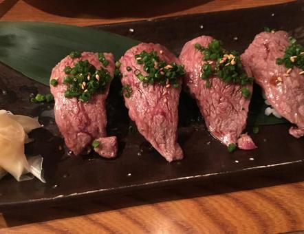 牛肉のにぎり寿司 牛肉のにぎり寿司の写真