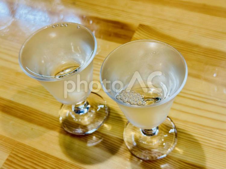 涼やかな酒器と日本酒の風景 日本酒,冷酒,グラスの写真素材