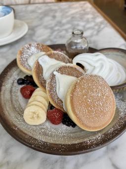 ソフトクリーム付きパンケーキ ソフトクリーム付きパンケーキの写真