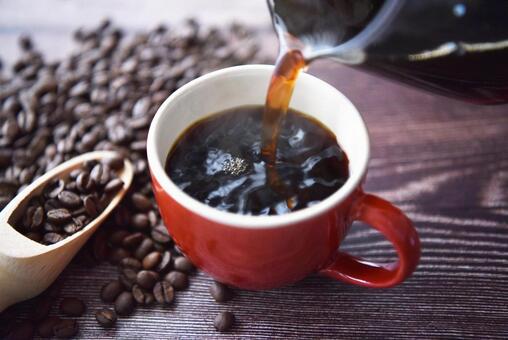 コーヒーを淹れるイメージ コーヒー,カフェ,coffeeの写真素材