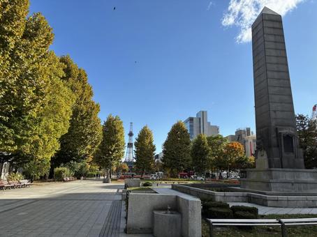 10月下旬の札幌大通公園西5丁目 札幌,大通公園,公園の写真素材