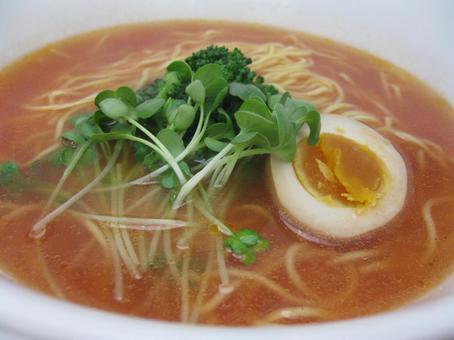 ラーメン 麺類 麺 ラーメン 麺類 麺の写真