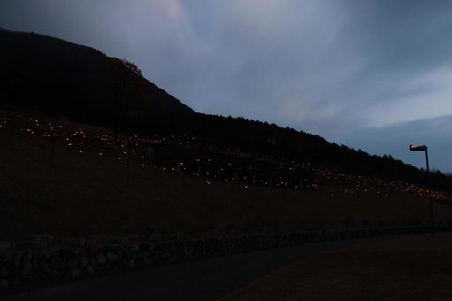 山のシルエット 山のシルエットの写真