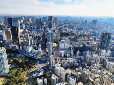 大都市のダイナミックな街並み 大都市のダイナミックな街並みの写真