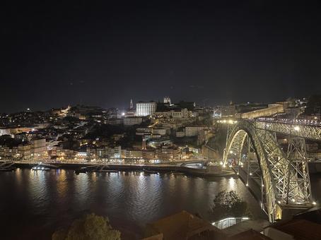 ポルトの夜景 ポルトの夜景 ポルト,ポルトガル,ドン・ルイス1世橋の写真素材