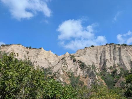 メルニックピラミッド メルニックピラミッド,青空,山の写真素材