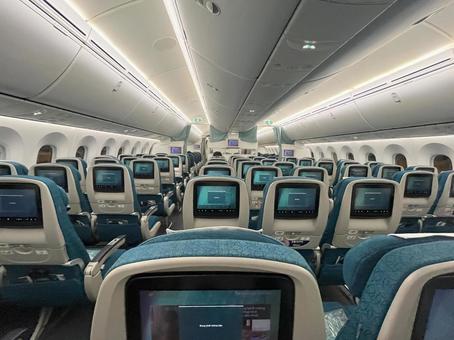 飛行機・機内・エコノミー 飛行機・機内・エコノミーの写真
