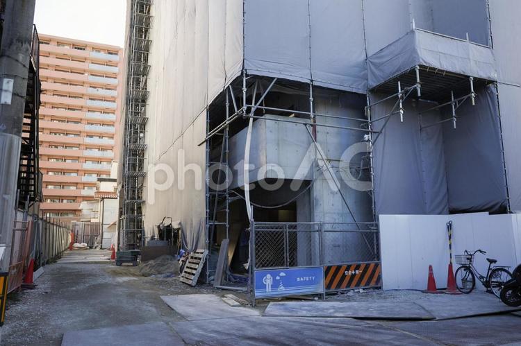 ビルの解体工事を思わせる現場 修繕工事,取り壊し,解体の写真素材