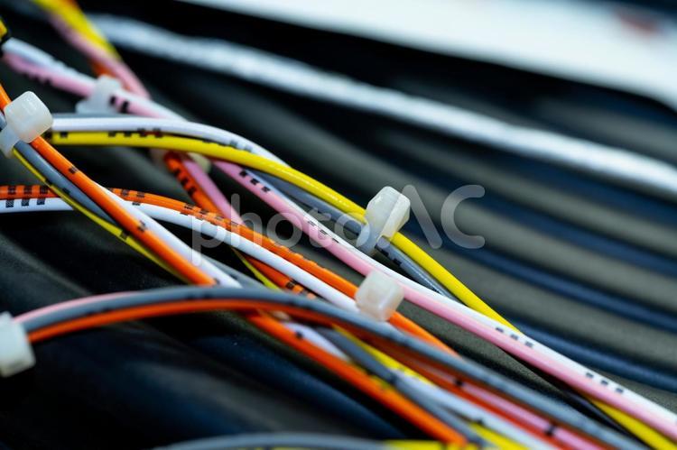 工業・機械に使用される電線 電線,電線加工,ケーブルハーネスの写真素材
