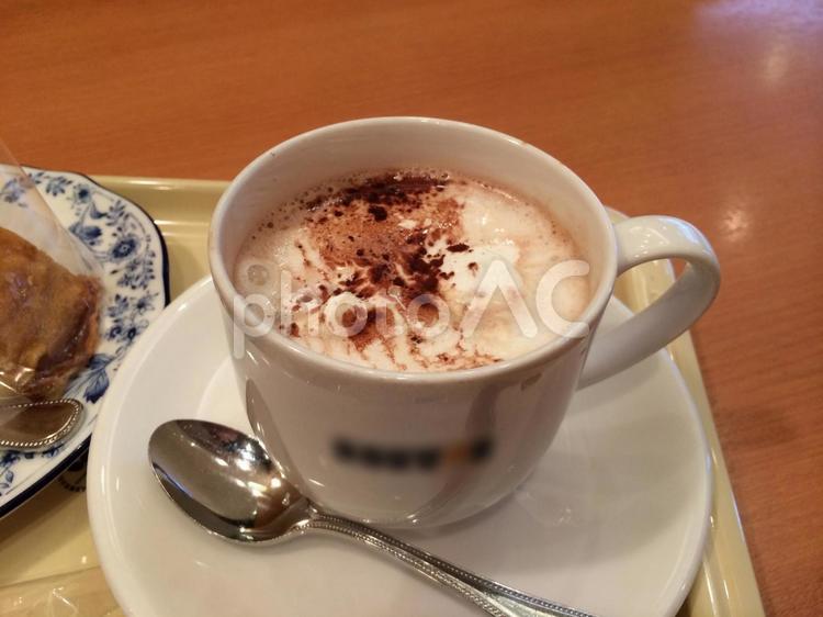 ふわふわ泡とココアパウダーのカプチーノ カプチーノ,コーヒー,ホットの写真素材