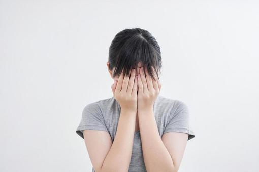 Japanese girls junior high school students who hide their faces, face, hide, be shy, JPG