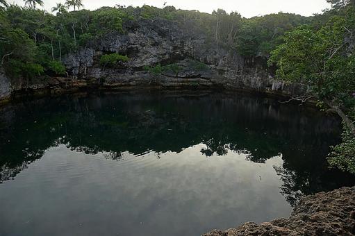 ニューカレドニア541　亀の洞窟の写真