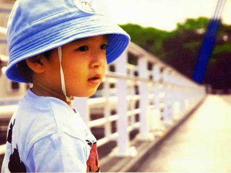 1歳の男の子 1歳の男の子 可愛い,男の子,お散歩の写真素材