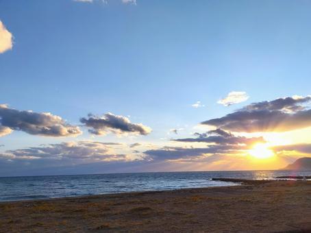 函館の夕日と海 函館,風景,北海道の写真素材