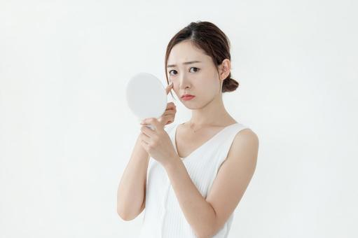 Women who suffer from skin problems 2, đàn bà, vấn đề về da, nhọt mọc trên da, JPG