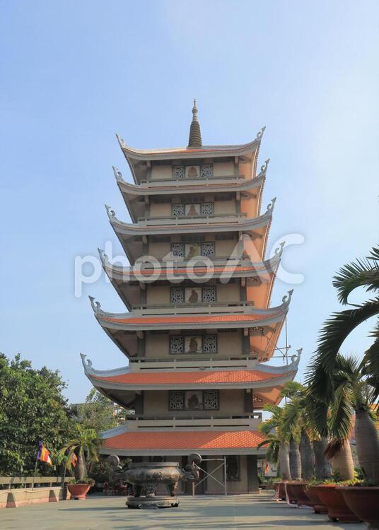 ベトナム　ホーチミン市の永厳寺　ヴィンギエム寺 ベトナム,ホーチミン,サイゴンの写真素材