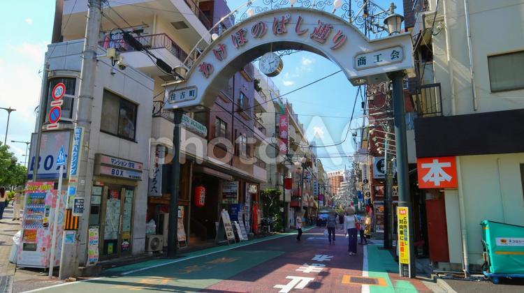 あけぼのばし通り商店街入口 商店街,商店街入口看板,あけぼのばし通りの写真素材