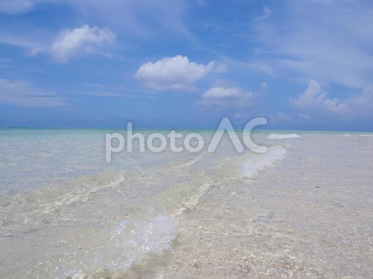 透明度が素晴らしい海 海,スカイ,seaの写真素材