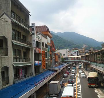 駅前 箱根湯本温泉街 2013年8月8日 箱根町,駅前,駅の写真素材