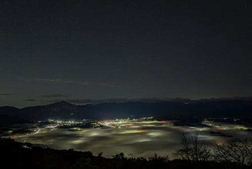 秩父の雲海と星空 秩父,雲海,星空の写真素材