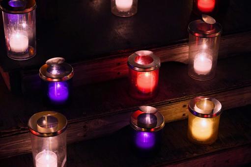 光彩を放つキャンドル キャンドル,ランタン,炎の写真素材