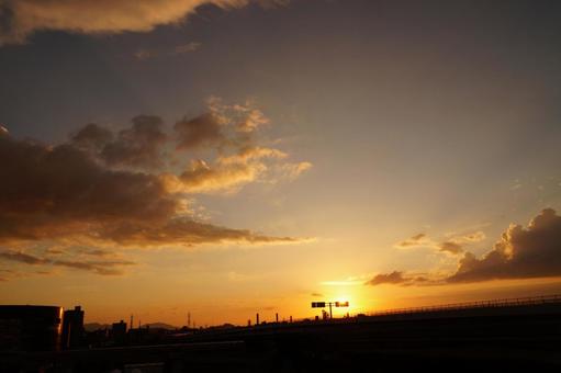 街の夕景 街の夕景 夕景,晴れ,町並みの写真素材