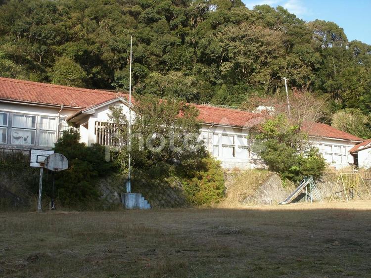 レトロな木造校舎「波田須分校」、三重県 レトロ,木造校舎,廃校の写真素材